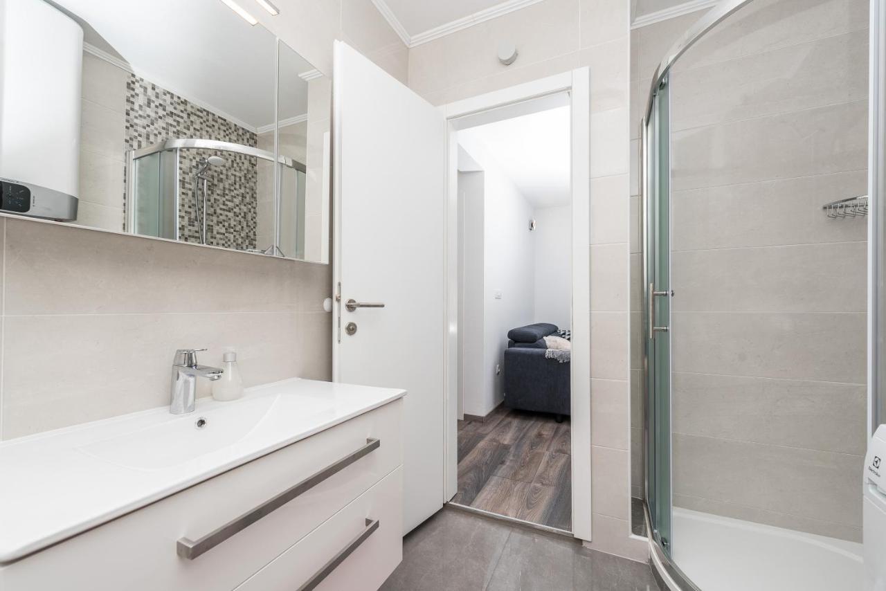 Apartments Janice Пакоштане Екстер'єр фото