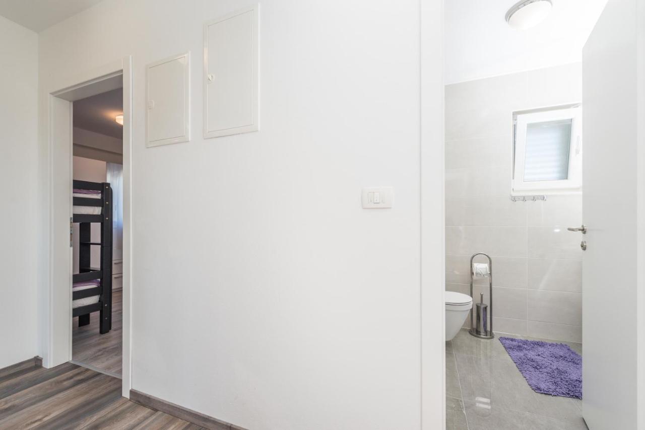 Apartments Janice Пакоштане Екстер'єр фото