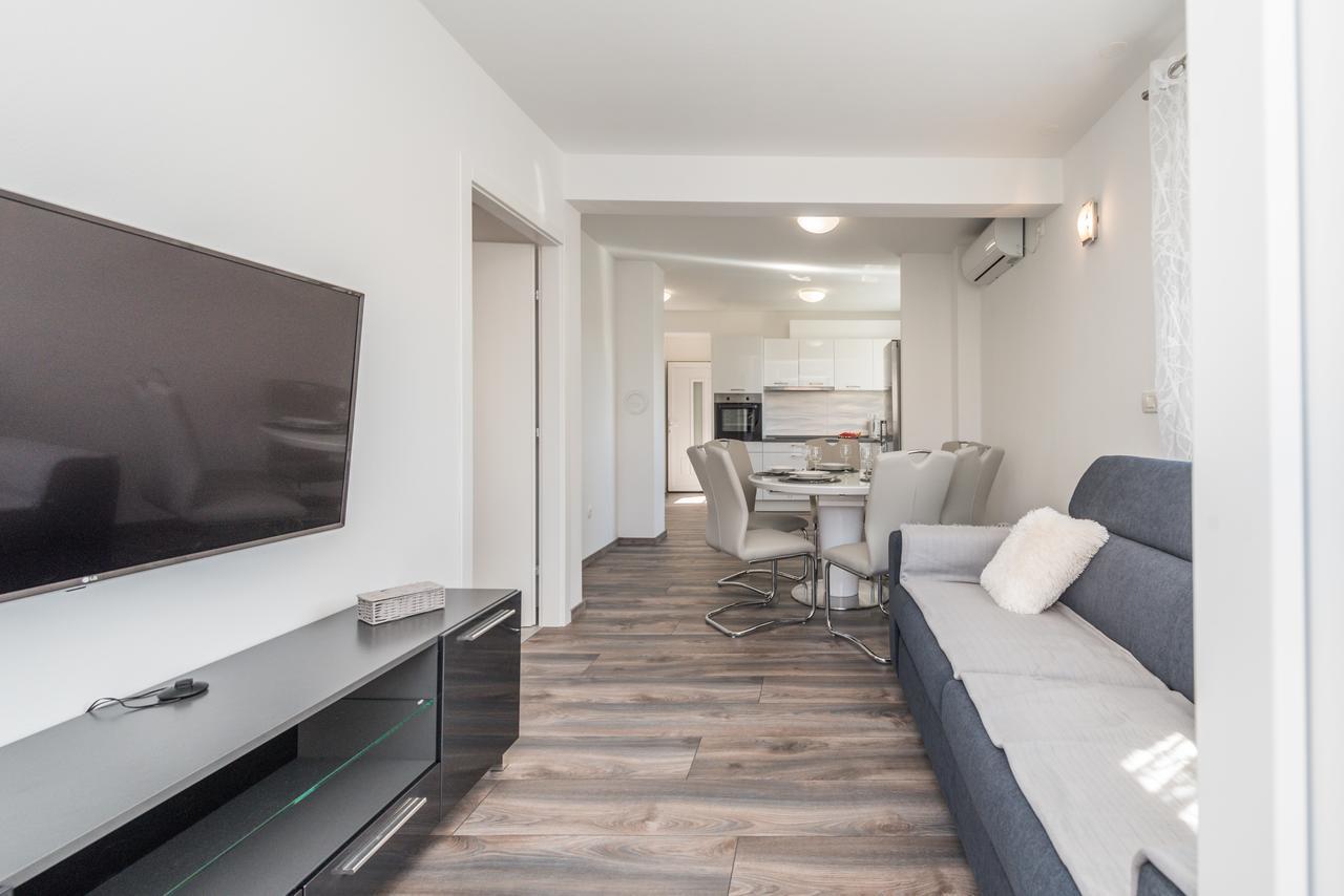 Apartments Janice Пакоштане Екстер'єр фото